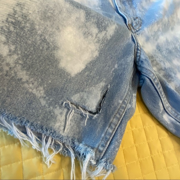 Destroyed , Distressed & Bleached CutOff Shorts 40 - Picture 5 of 7